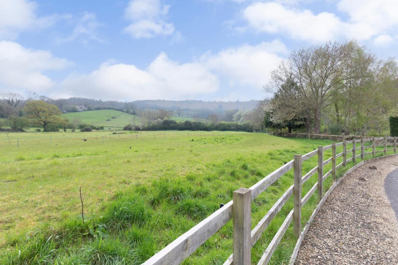 Luxury Cheltenham Home With Ev Charger - Lechampton Hills Εξωτερικό φωτογραφία